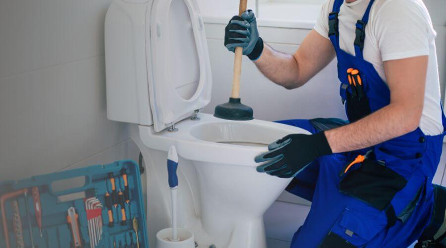 Professional septic pumping service in Henning, IL